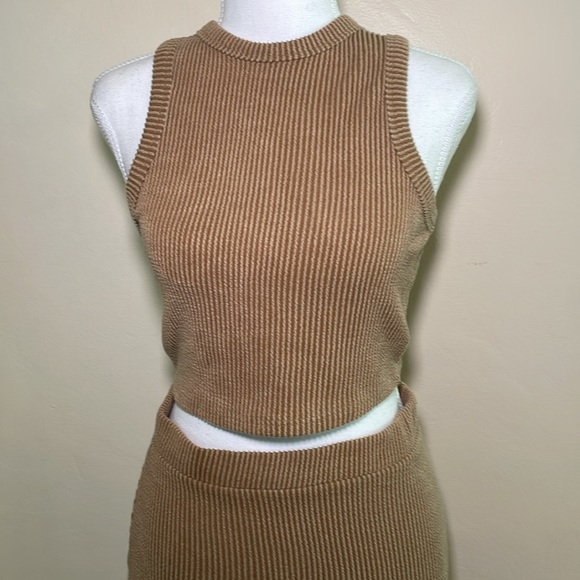 Spring Haze Co-ord Maxi Skirt Set - Picture 3 of 5